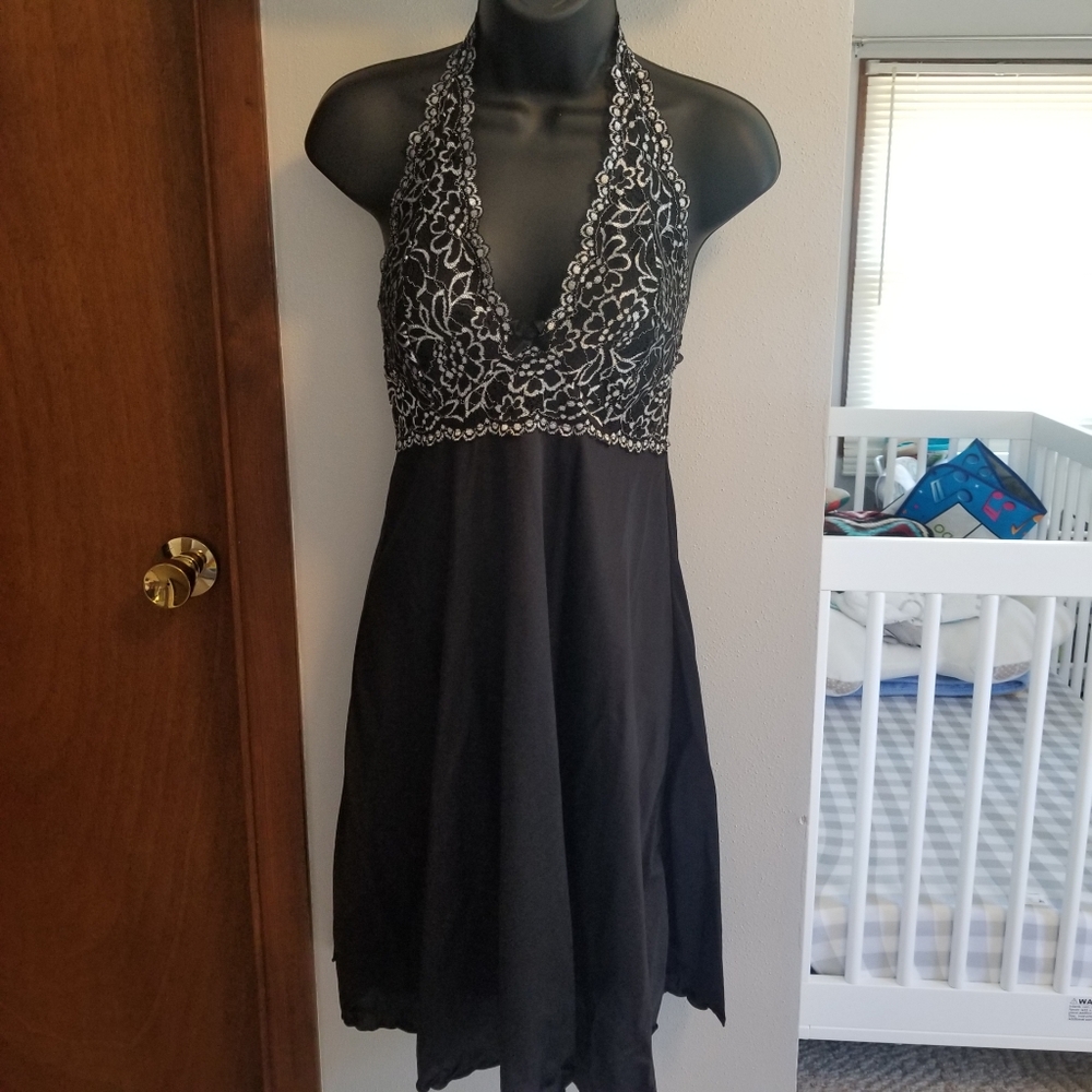 Women's black night gown